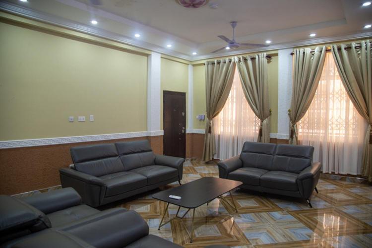 Macoba Luxury Apartments Kumasi Bagian luar foto