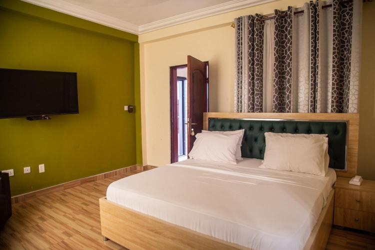 Macoba Luxury Apartments Kumasi Bagian luar foto