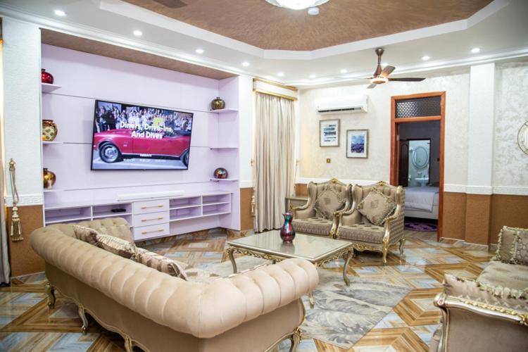 Macoba Luxury Apartments Kumasi Bagian luar foto